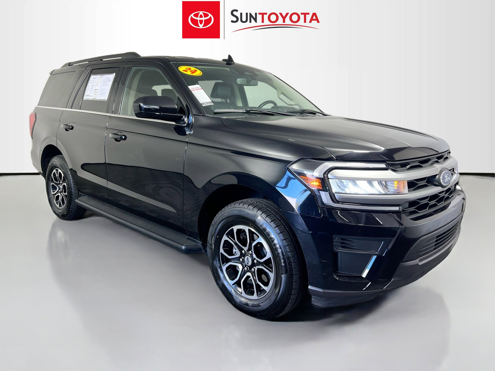 Used 2024 Ford Expedition XLT