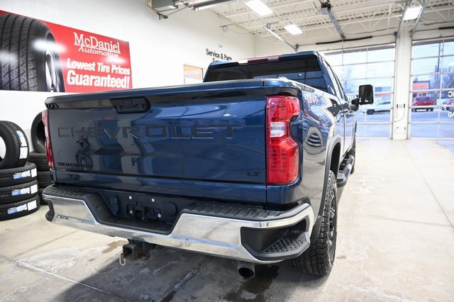 Used 2022 Chevrolet Silverado 2500 LT w/ Convenience Package image 6