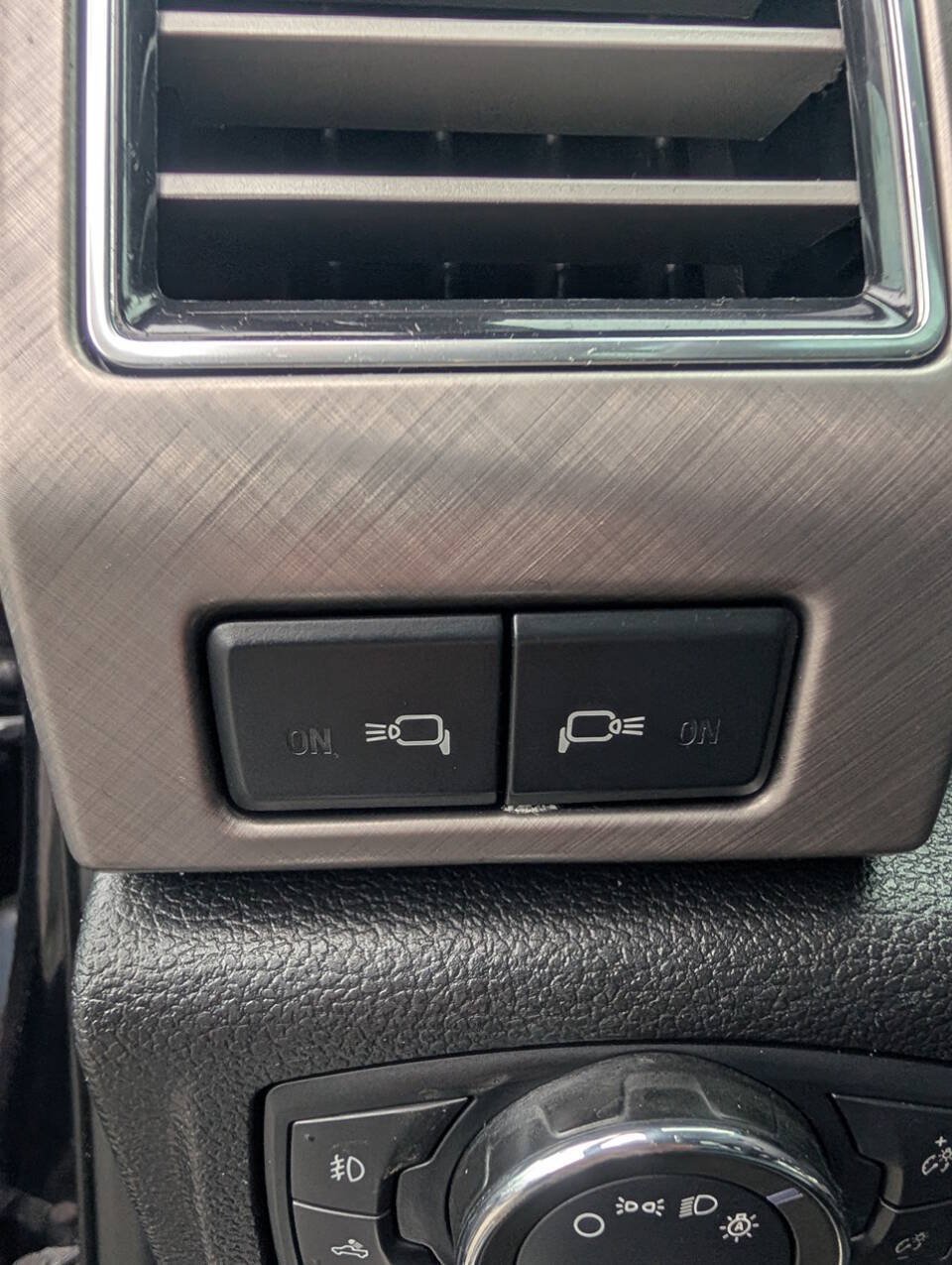 Used 2018 Ford F150 Limited AWD/4WD image 28