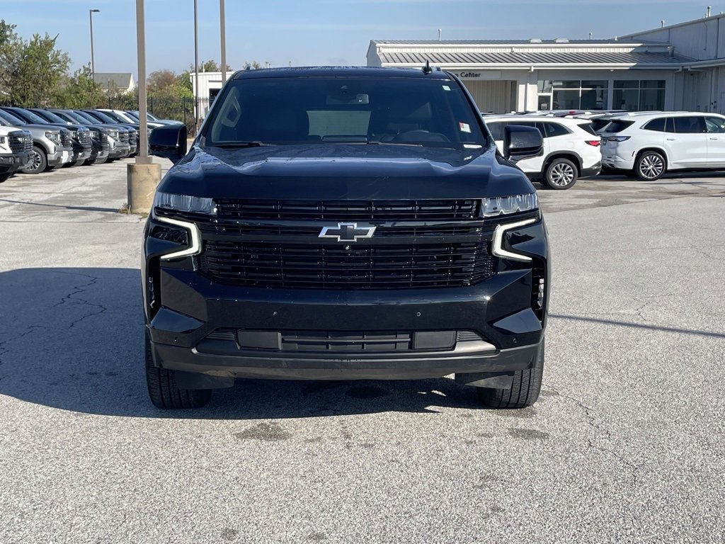 Used 2024 Chevrolet Tahoe RST w/ Luxury Package image 2