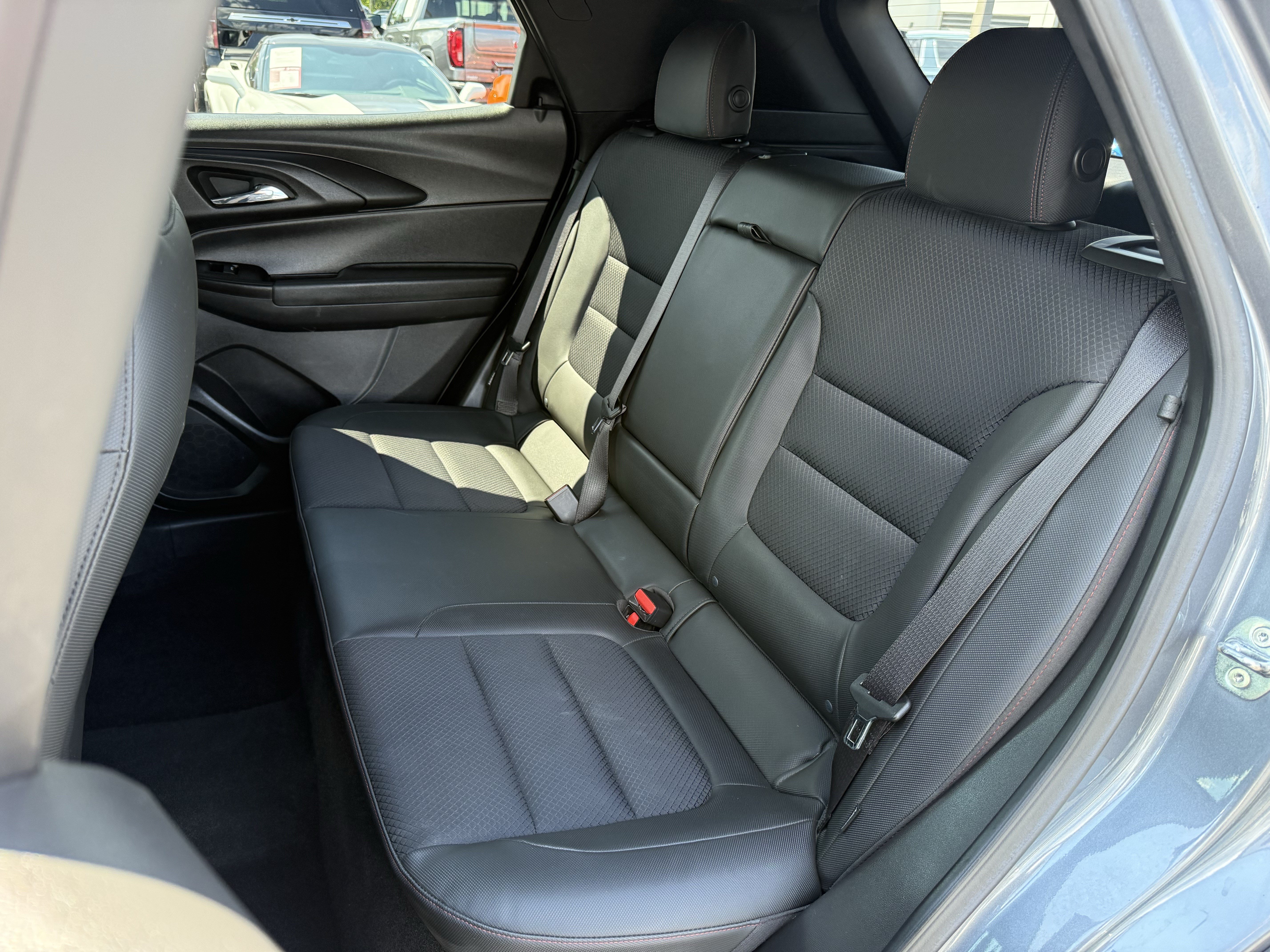 Used 2022 Chevrolet TrailBlazer RS w/ Technology Package AWD/4WD image 30
