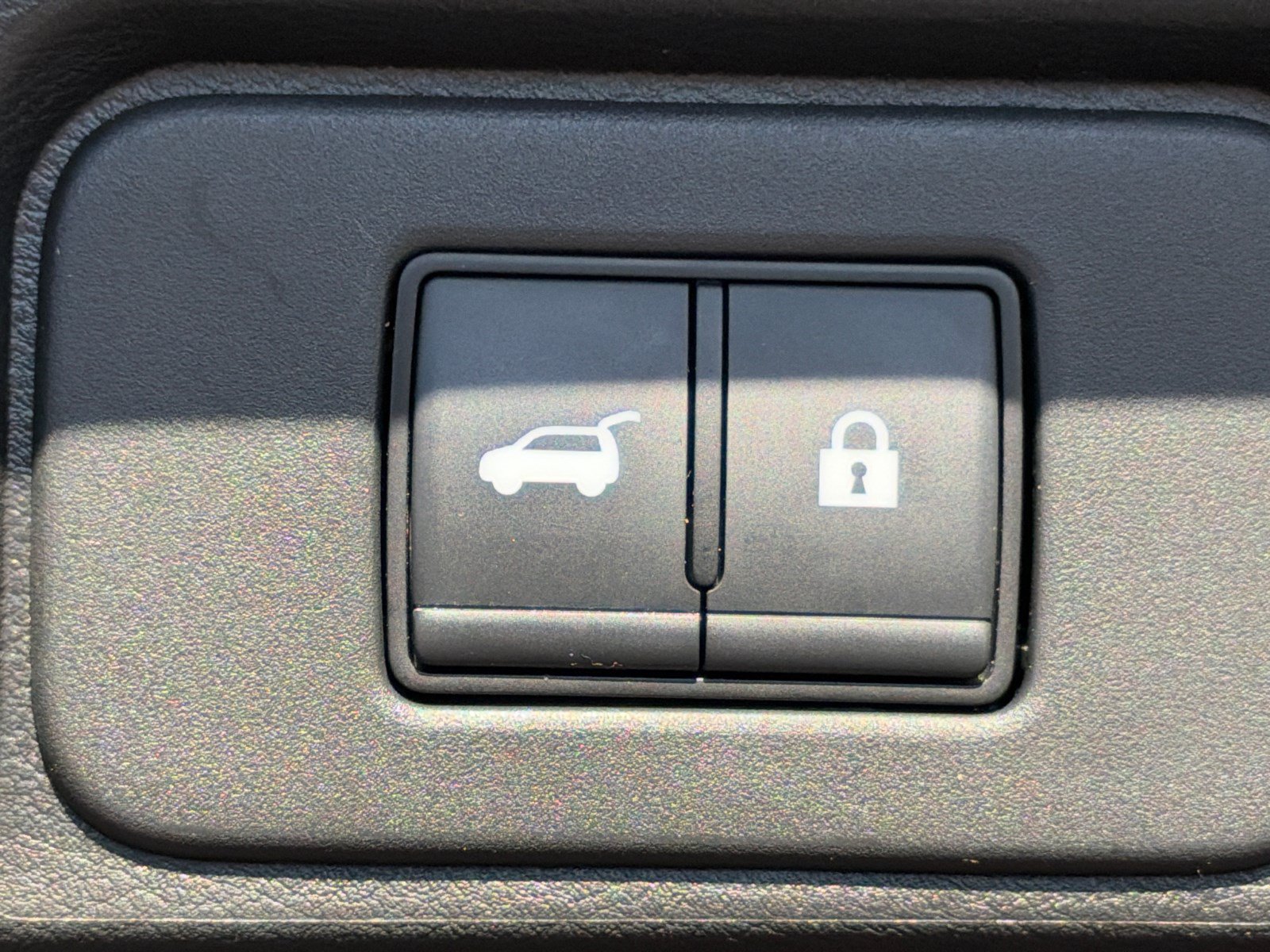 Used 2024 Nissan Rogue SV AWD/4WD image 19