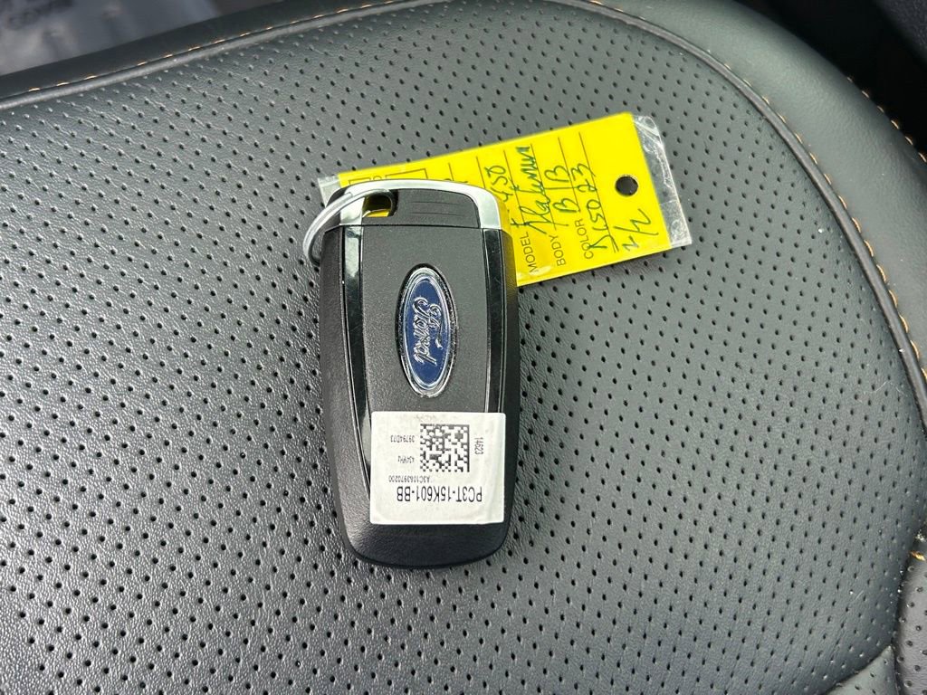 Used 2023 Ford F450 Platinum w/ FX4 Off-Road Package image 46