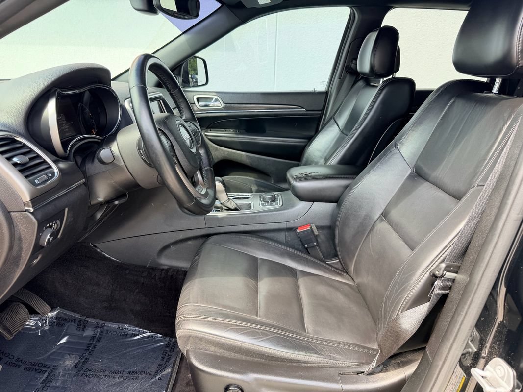 Used 2018 Jeep Grand Cherokee Limited AWD/4WD image 12