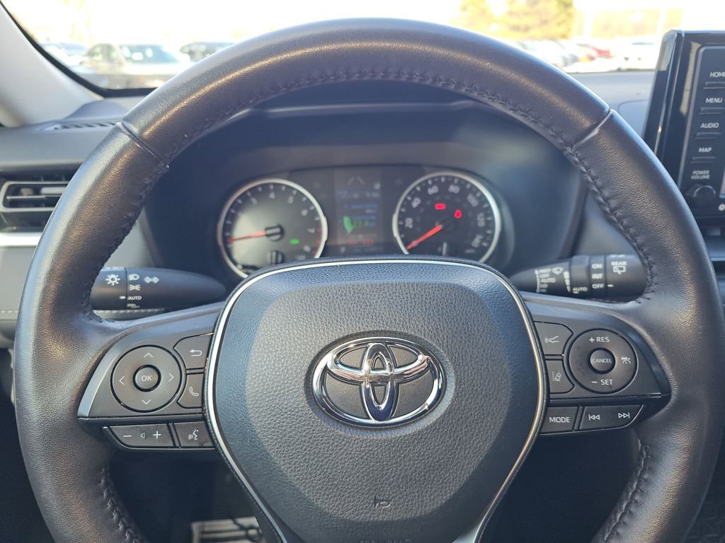 Used 2022 Toyota RAV4 XLE w/ Convenience Package image 35