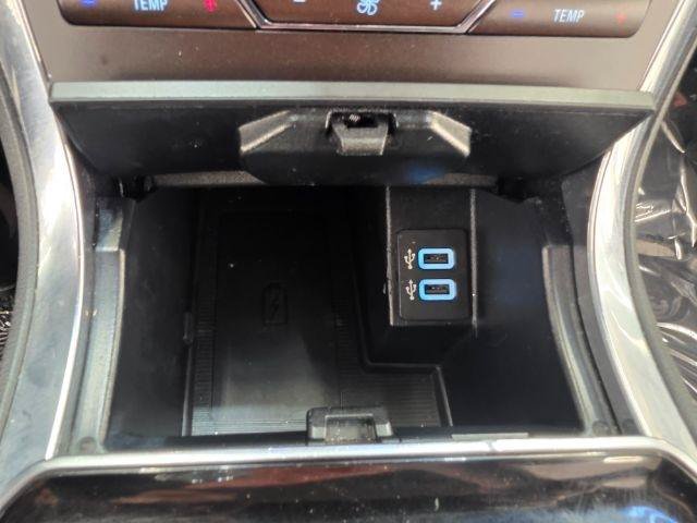 Used 2020 Ford Edge Titanium w/ Cargo Accessory Package FWD image 28