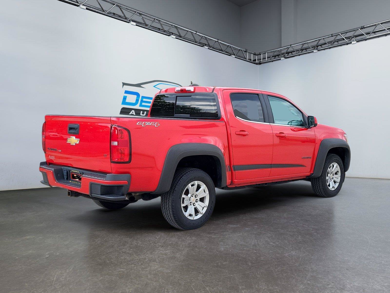 Used 2020 Chevrolet Colorado LT w/ LT Convenience Package AWD/4WD image 3