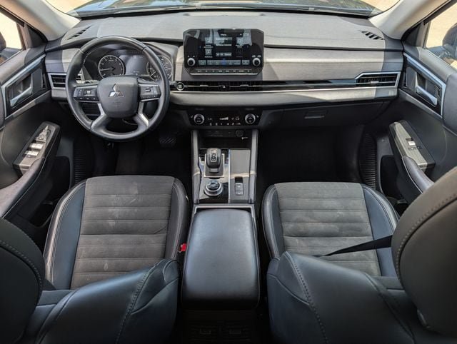 Used 2024 Mitsubishi Outlander SE FWD image 10