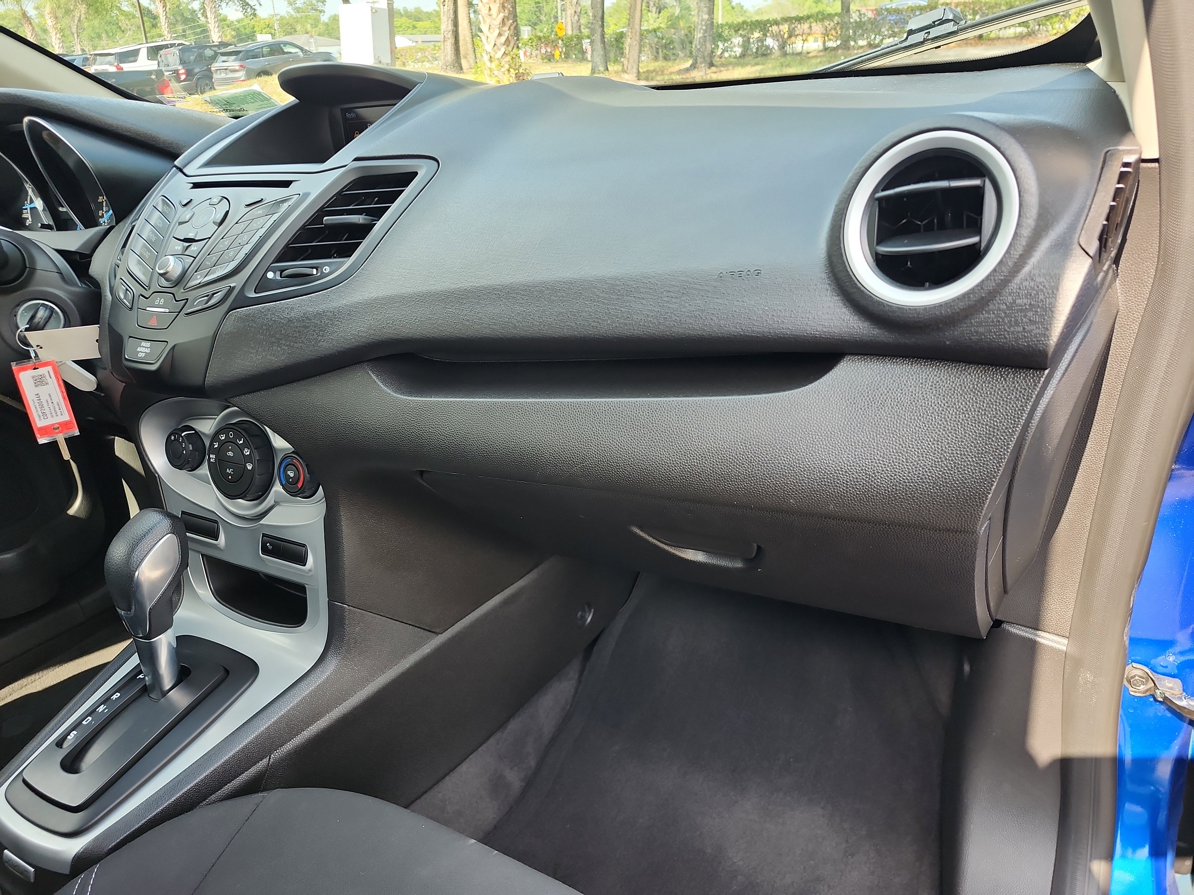 Used 2018 Ford Fiesta SE FWD image 18