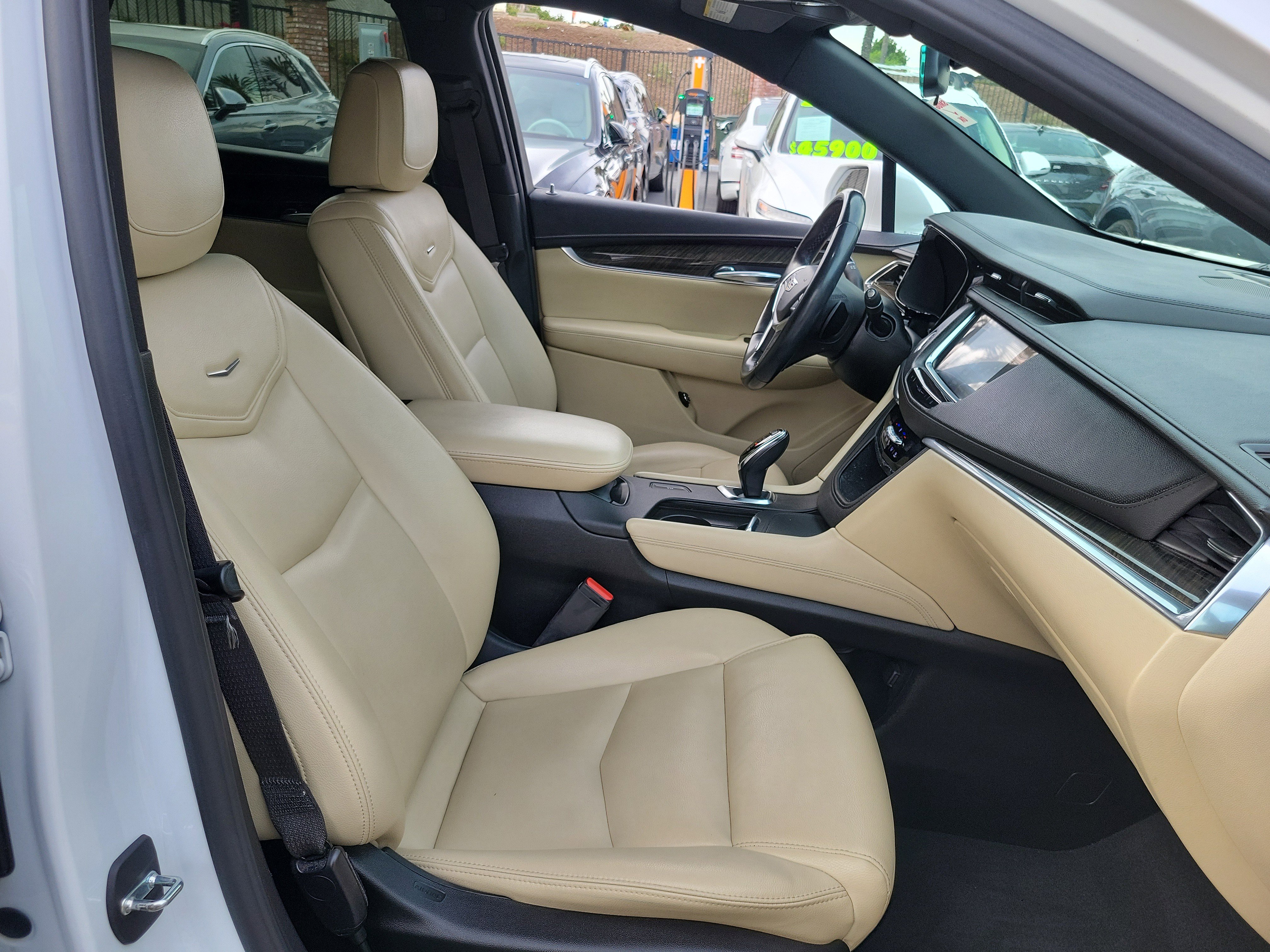 Used 2019 Cadillac XT5 FWD image 22