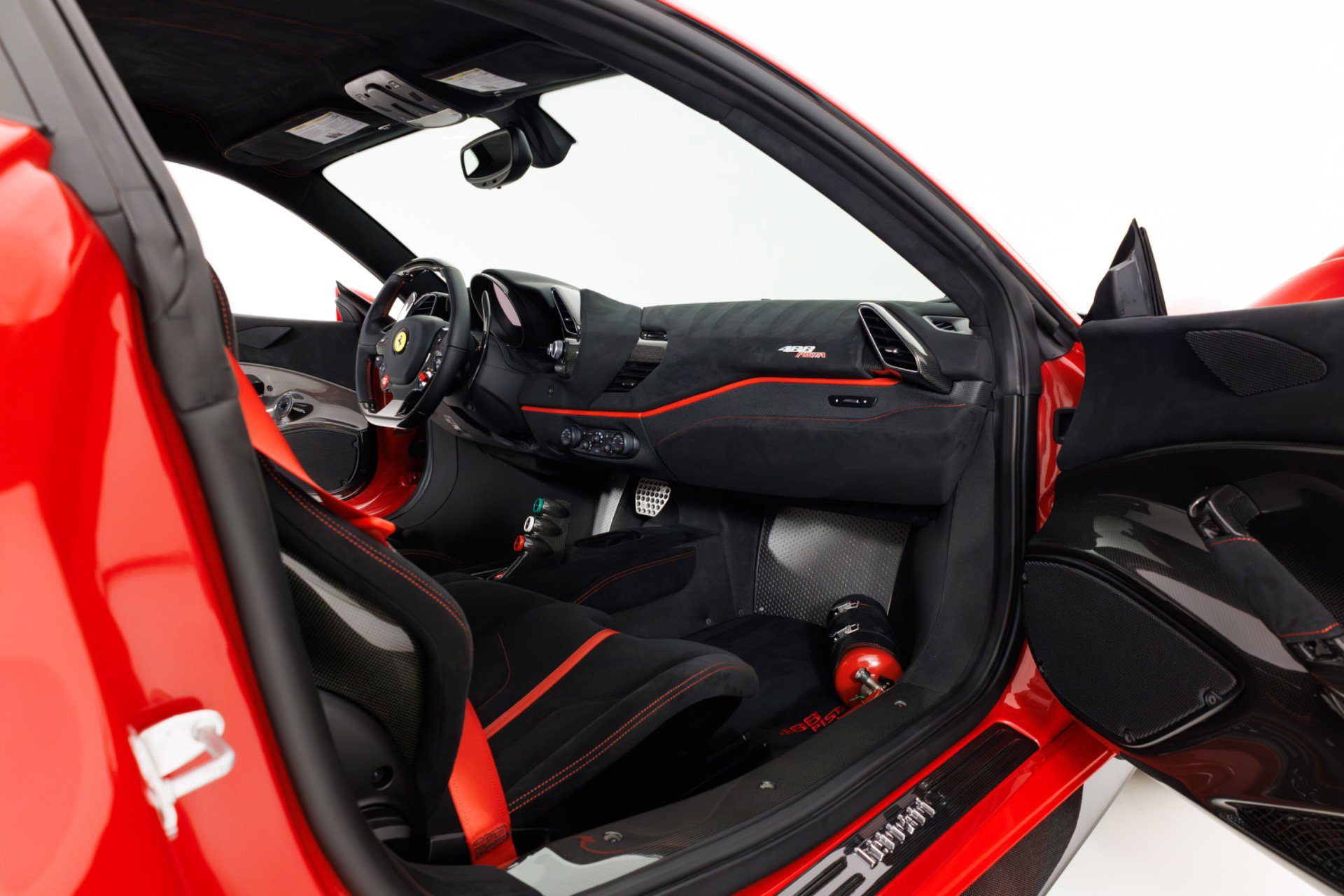 Used 2020 Ferrari 488 Pista Coupe image 37