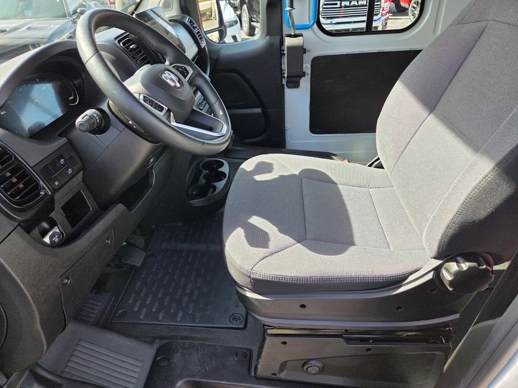 Used 2024 RAM ProMaster 3500 w/ Delivery Van Package FWD image 22