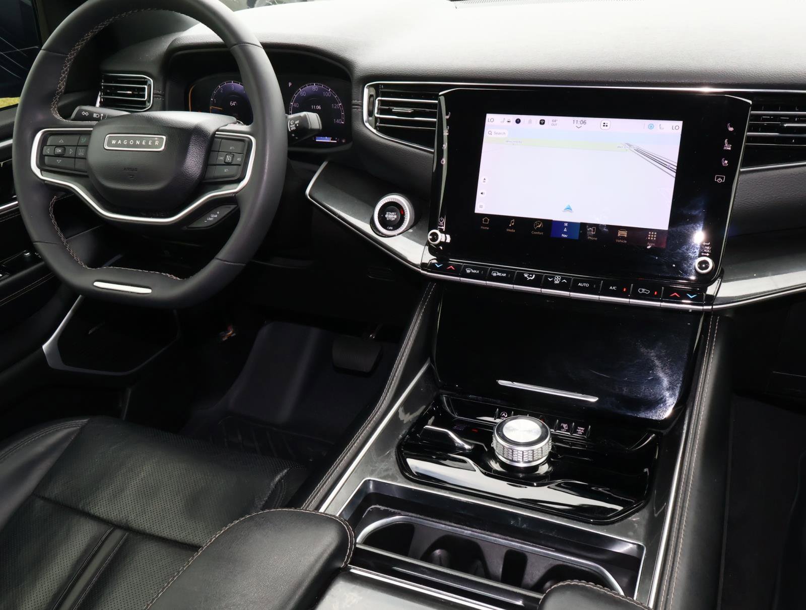 Used 2022 Jeep Wagoneer Series I w/ Premium Group I AWD/4WD image 11