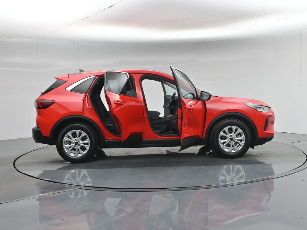Certified 2024 Ford Escape Active image 5