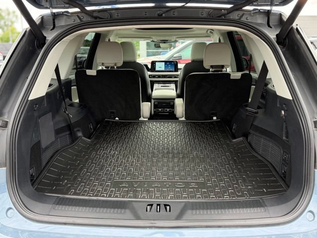 Used 2025 Lincoln Aviator Reserve w/ Jet Appearance Package AWD/4WD image 23