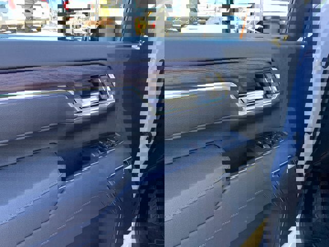 New 2026 GMC Sierra 2500 SLT w/ SLT Premium Package image 16