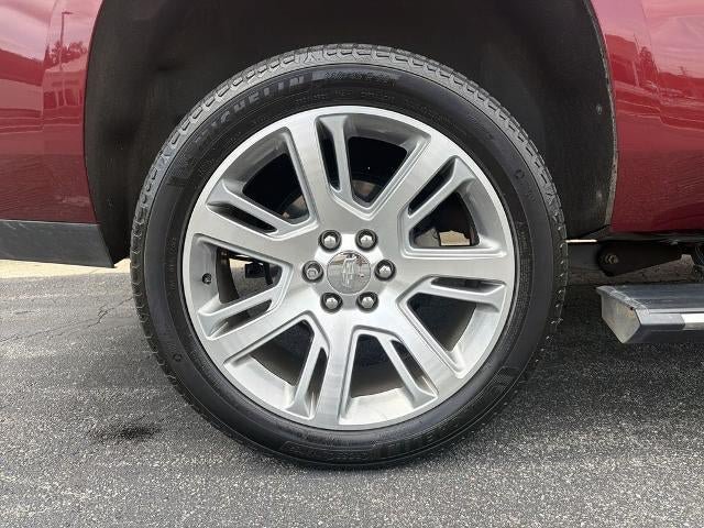 Used 2020 Cadillac Escalade Premium Luxury AWD/4WD image 17