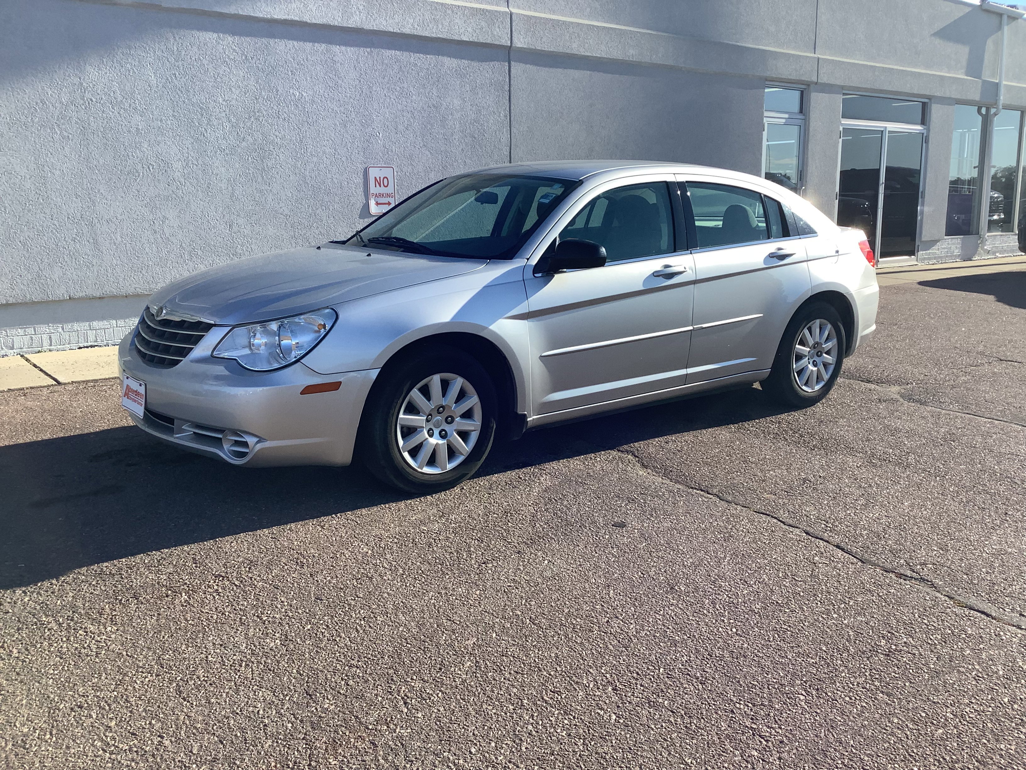 Used 2008 Chrysler Sebring LX FWD image 2