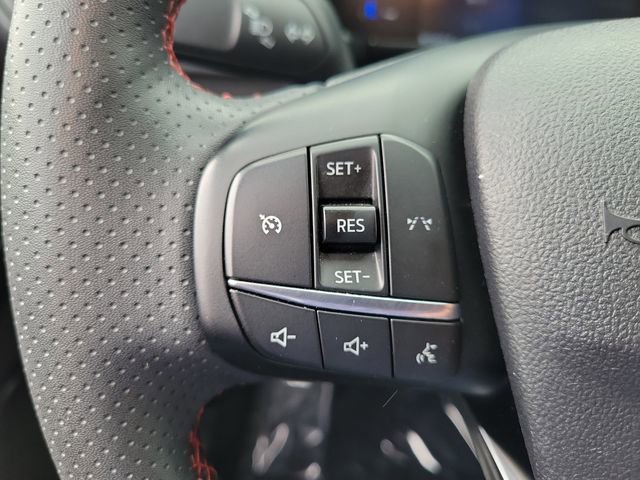 Certified 2024 Ford Escape ST-Line AWD/4WD image 5