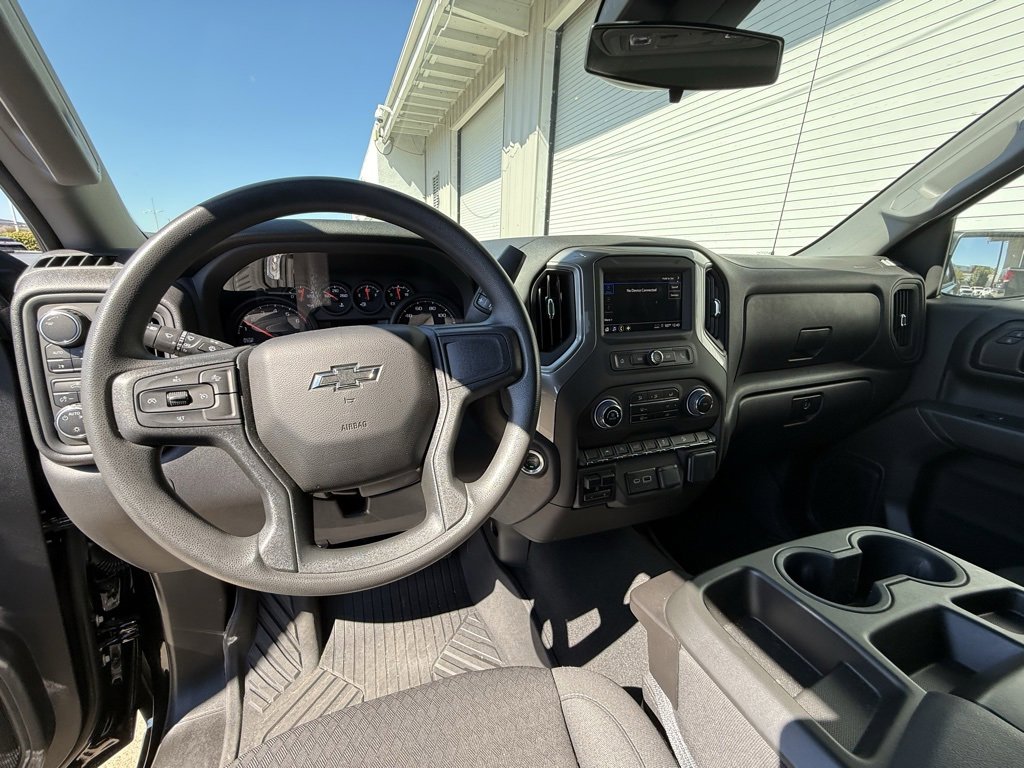 Used 2025 Chevrolet Silverado 1500 Custom Trail Boss w/ Dark Appearance Package image 12