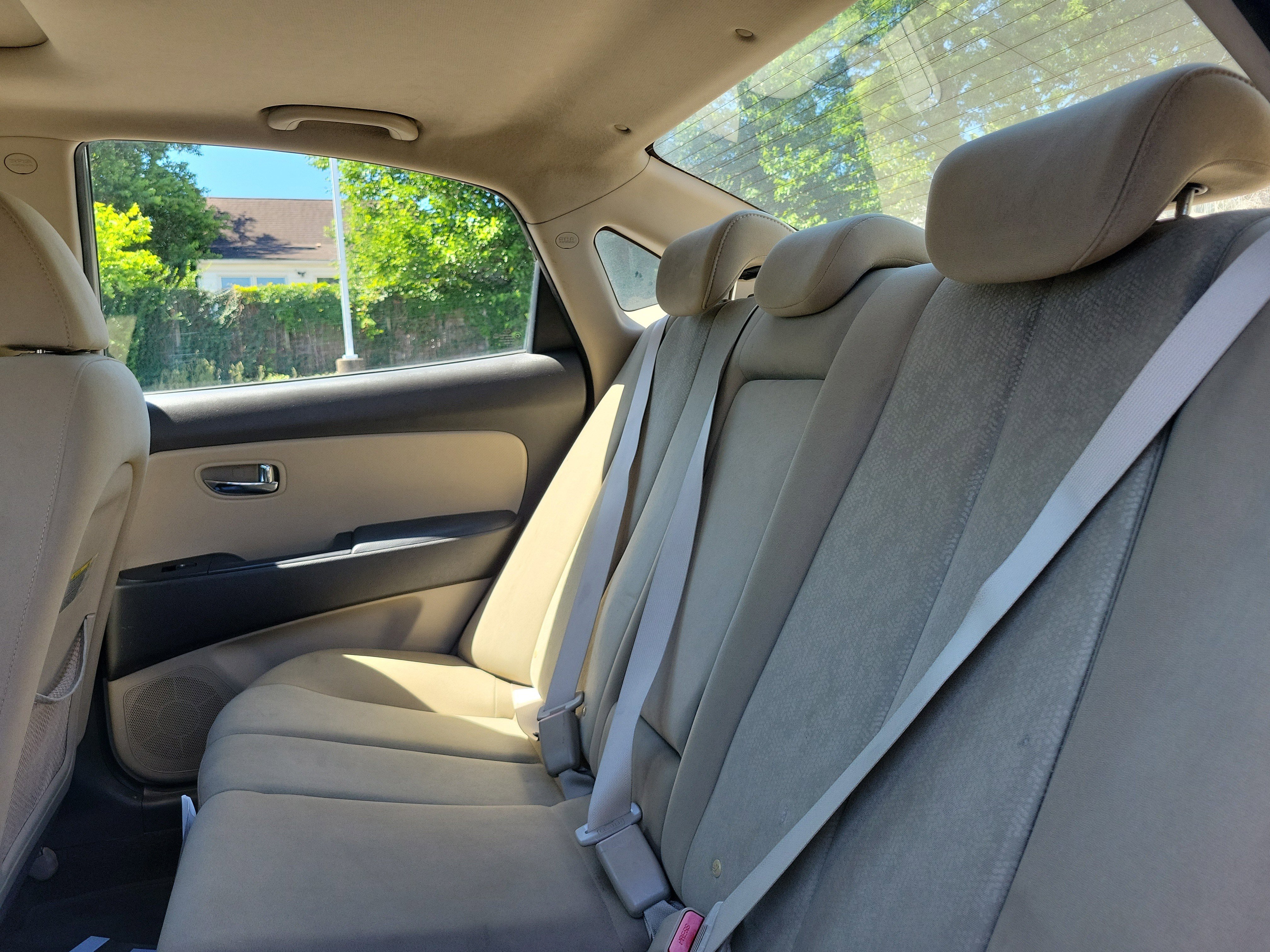 Used 2010 Hyundai Elantra GLS FWD image 14