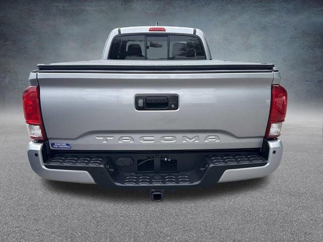 Used 2016 Toyota Tacoma TRD Sport AWD/4WD image 6
