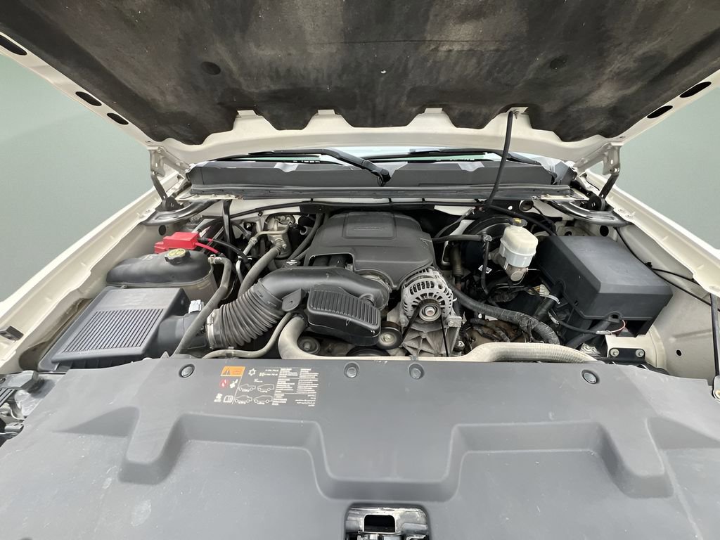 Used 2013 Chevrolet Silverado 1500 LTZ w/ LTZ White Diamond Edition image 26