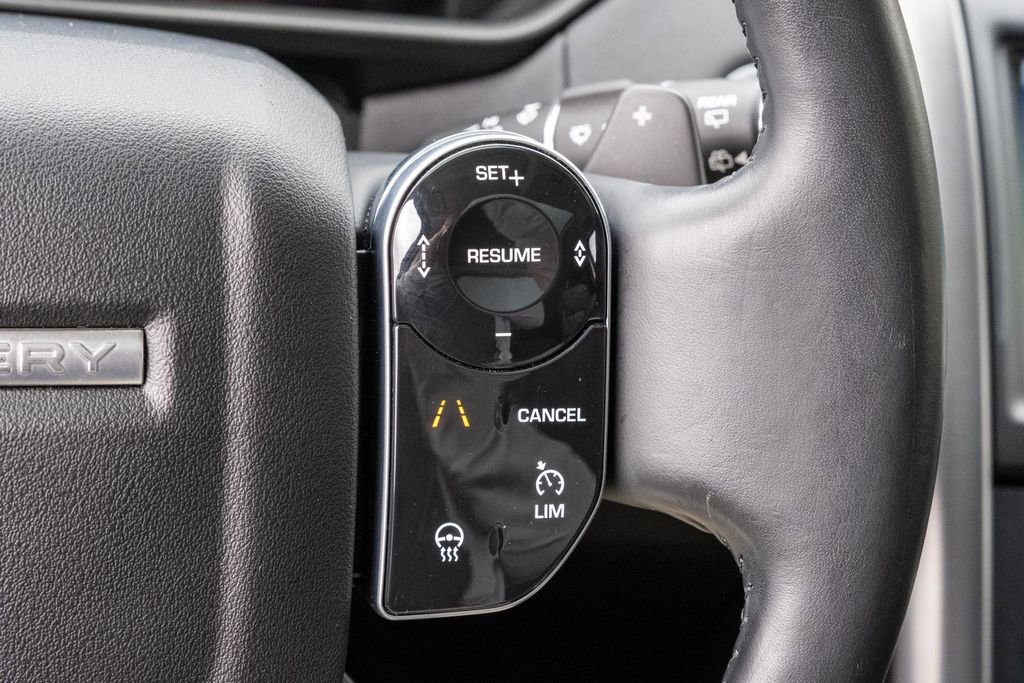 Used 2020 Land Rover Discovery Landmark AWD/4WD image 26