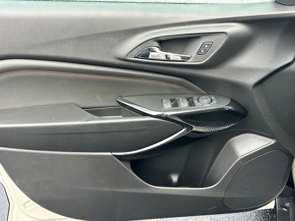 New 2026 Chevrolet Trax RS w/ Sunroof Package image 12