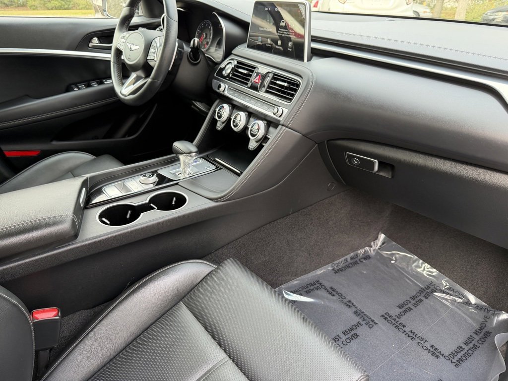 Used 2021 Genesis G70 2.0T image 10