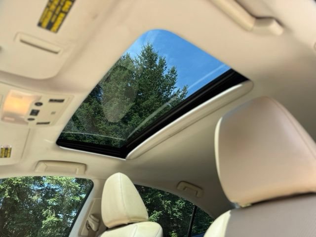 Used 2013 Lexus ES 300h w/ Luxury Pkg FWD image 39