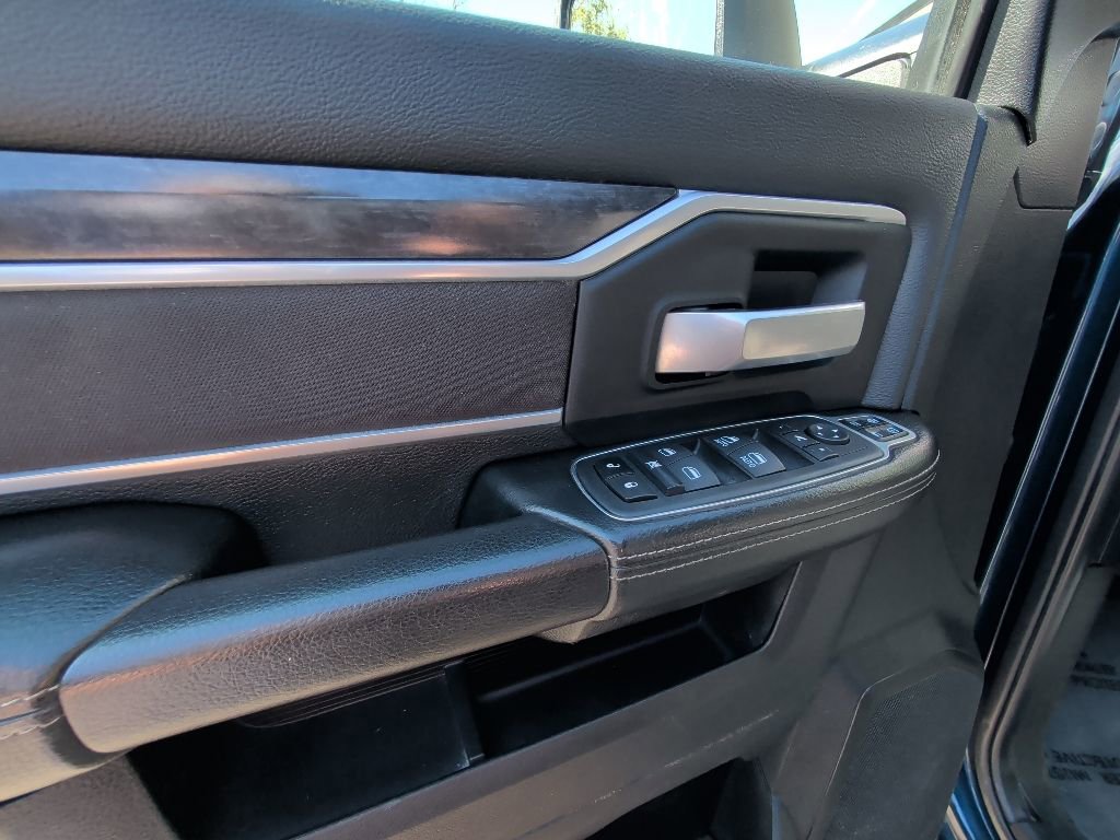 Used 2024 RAM 2500 Big Horn AWD/4WD image 11