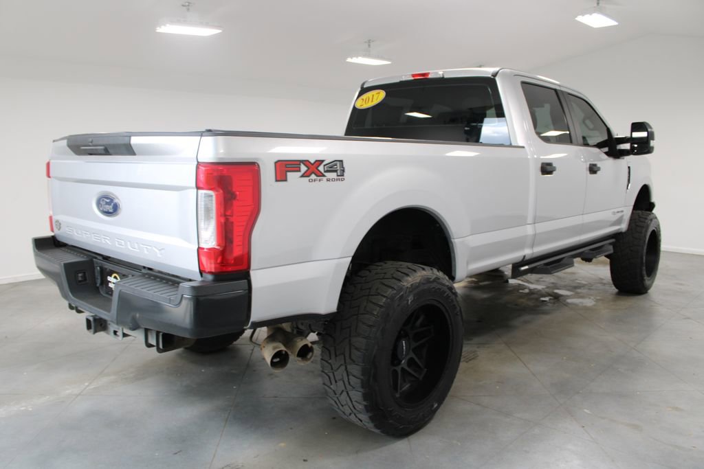 Used 2017 Ford F250 XL w/ Power Equipment Group image 9