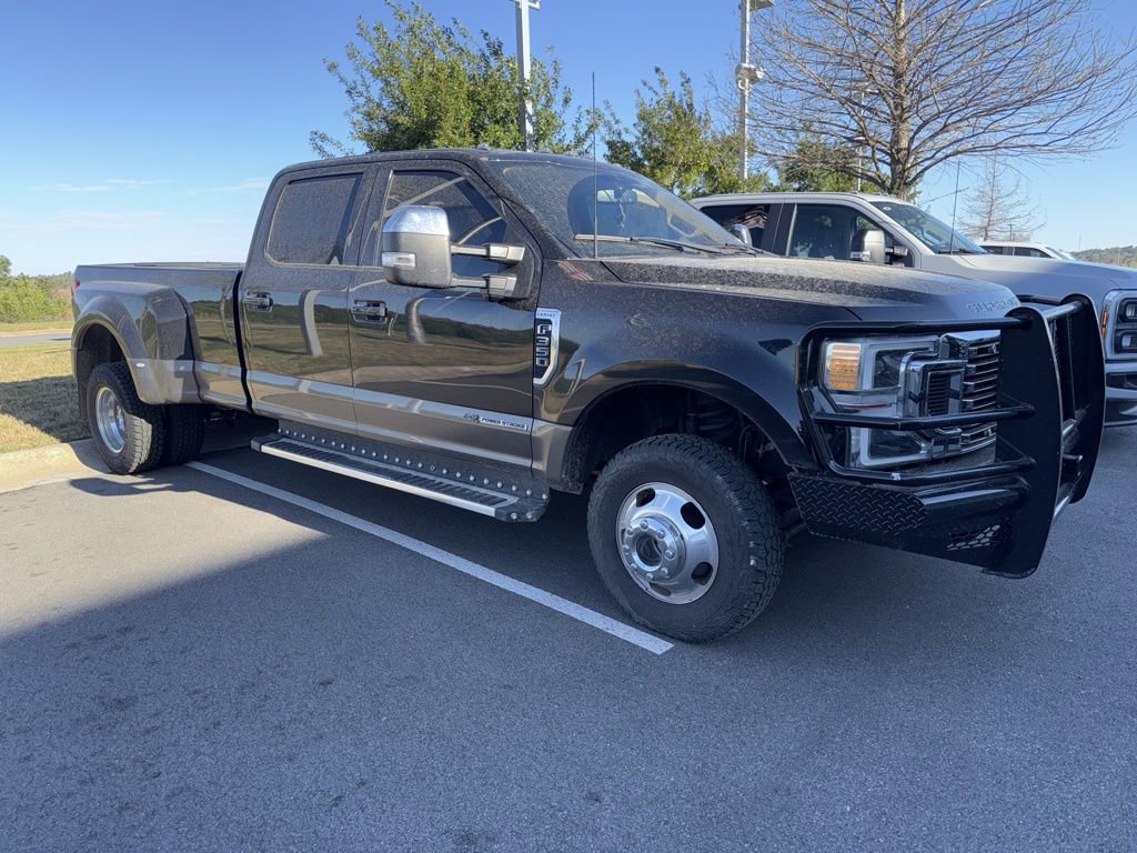 Used 2022 Ford F350 Lariat w/ Lariat Ultimate Package image 4