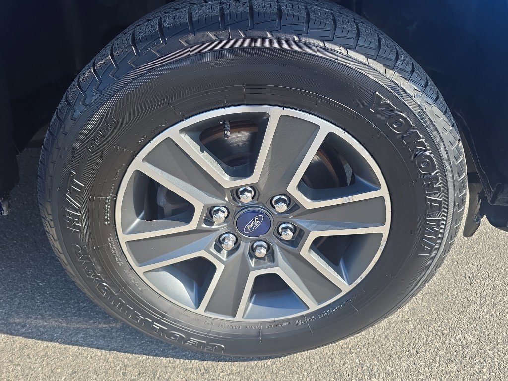 Used 2016 Ford F150 XLT w/ Equipment Group 302A Luxury image 31