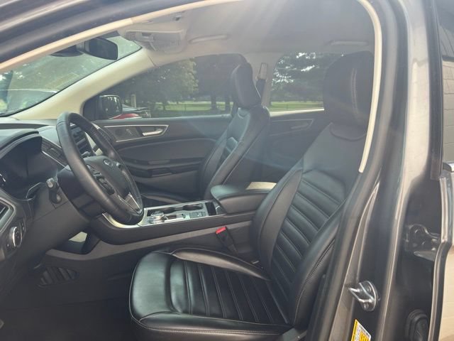 Used 2023 Ford Edge SEL w/ Convenience Package AWD/4WD image 6