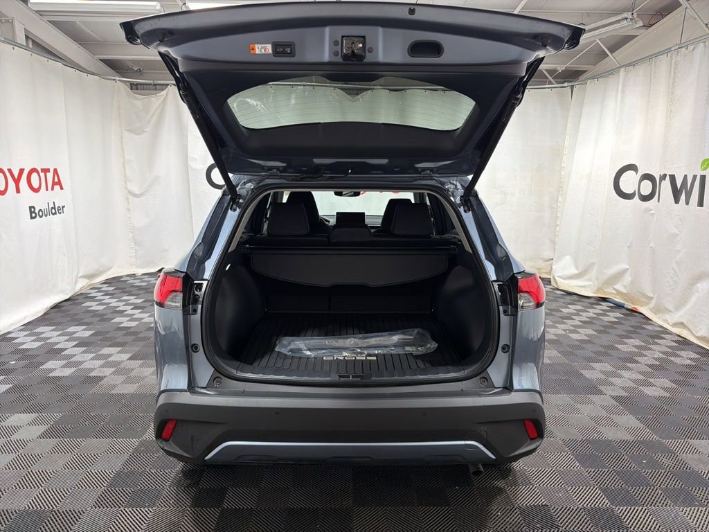 Used 2026 Toyota Corolla Cross XLE w/ Convenience Package image 16