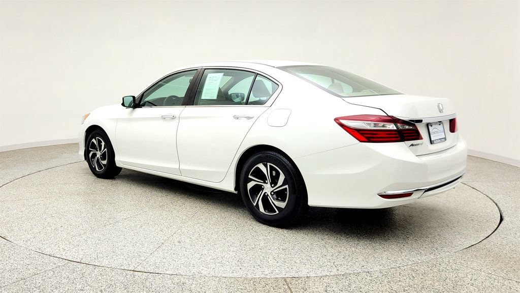 Used 2017 Honda Accord LX image 7