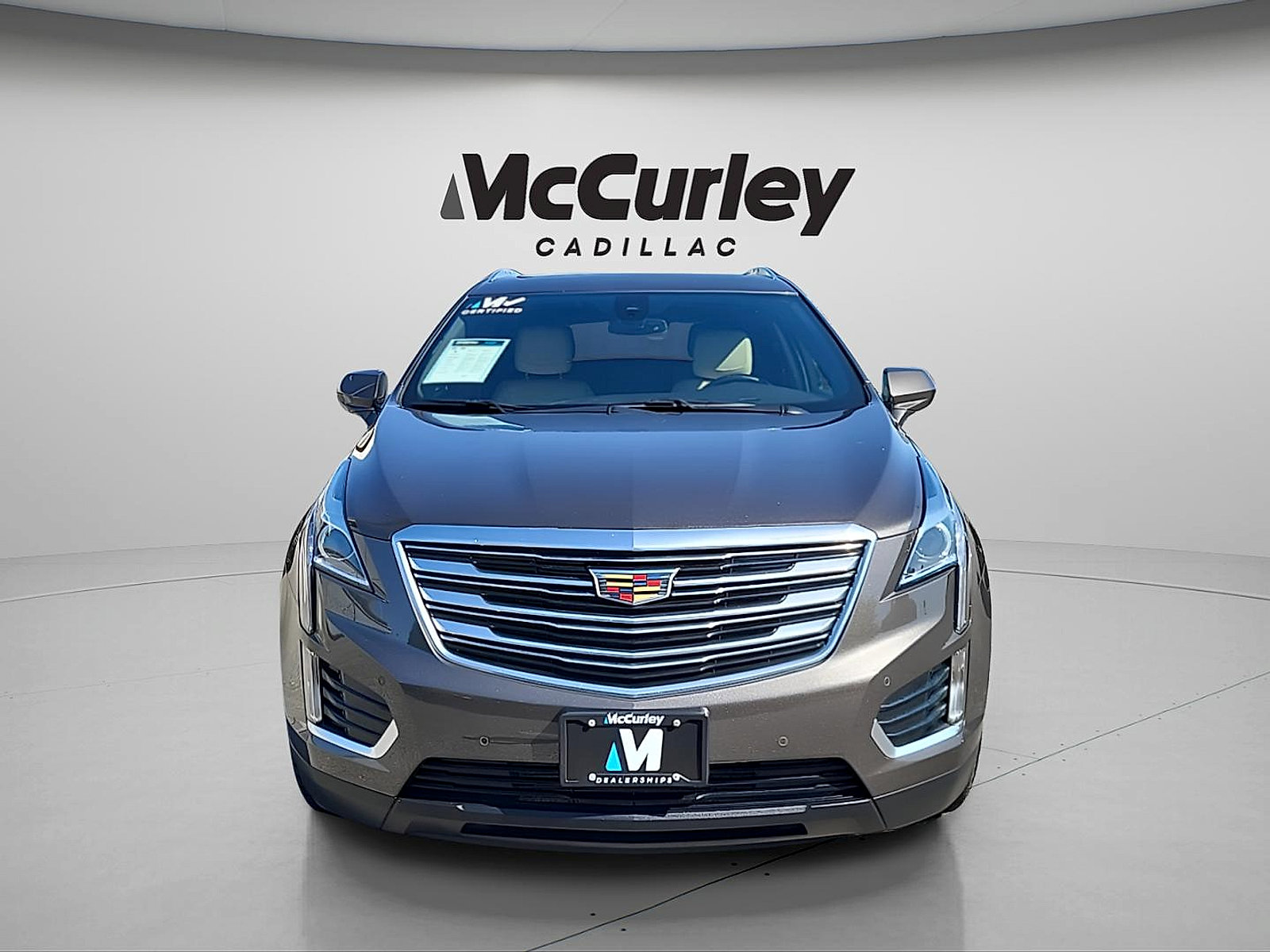 Used 2019 Cadillac XT5 Luxury AWD/4WD image 2
