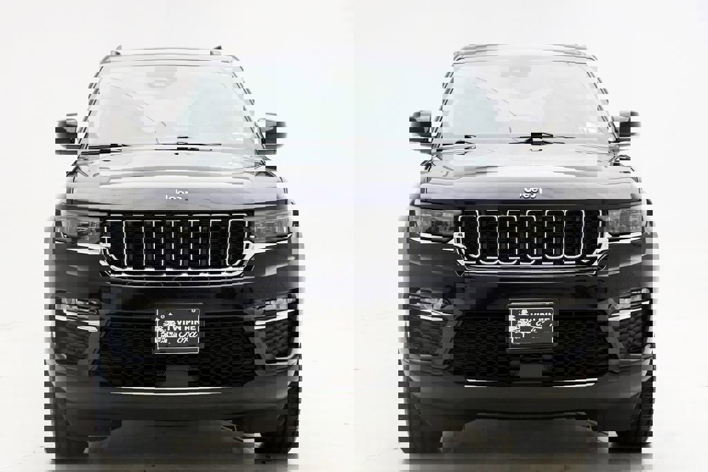 Used 2024 Jeep Grand Cherokee Limited 4xe image 4