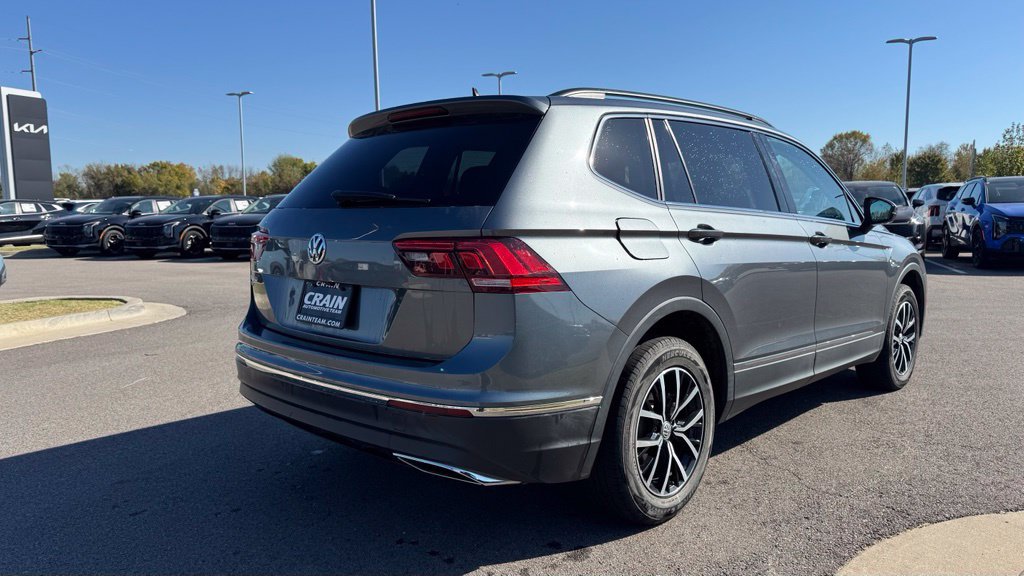 Used 2021 Volkswagen Tiguan SEL FWD image 8