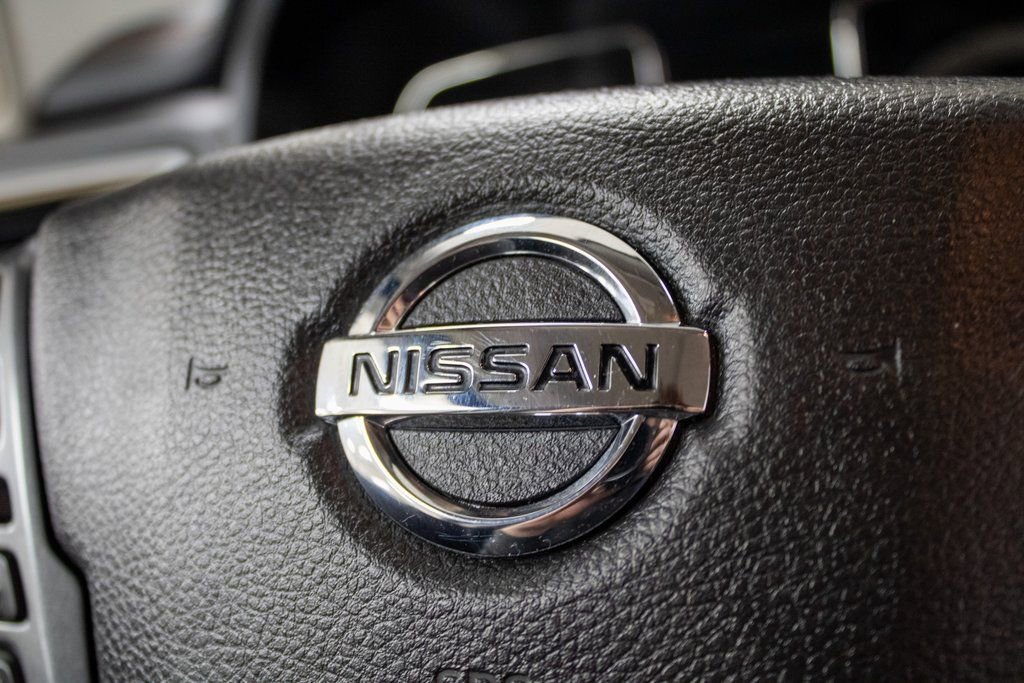 Used 2016 Nissan Titan Platinum Reserve image 23