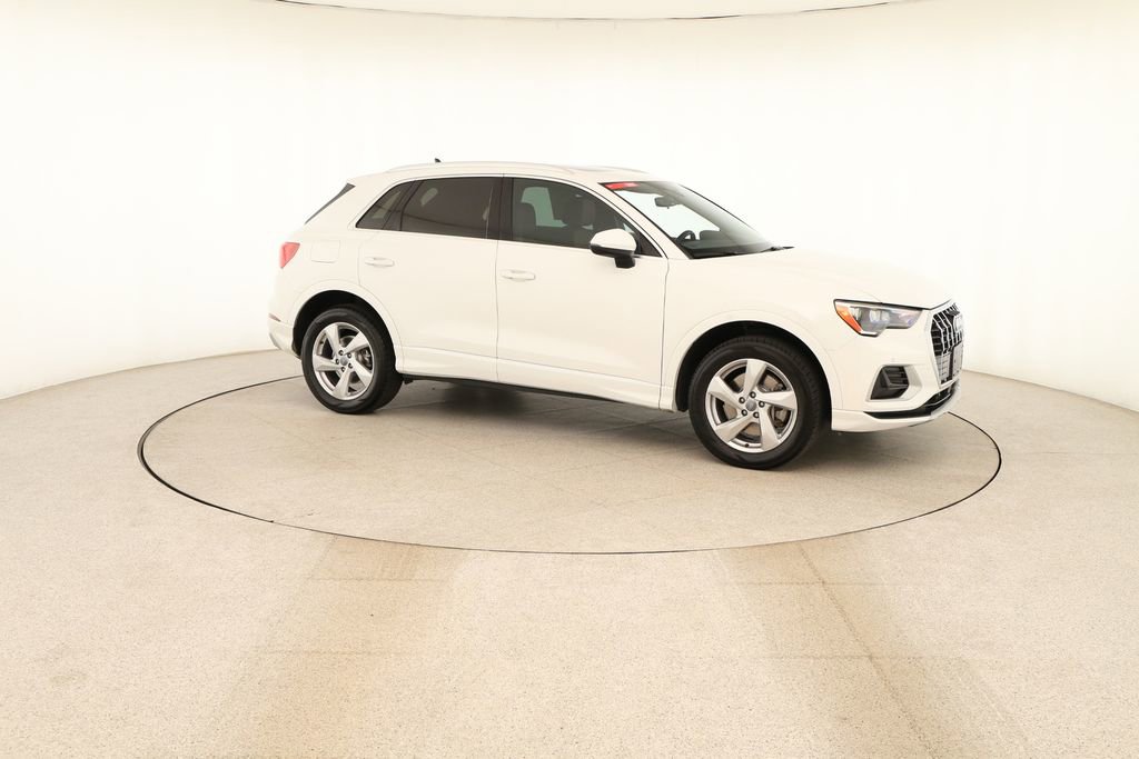Used 2020 Audi Q3 2.0T Premium w/ Convenience Package AWD/4WD image 9