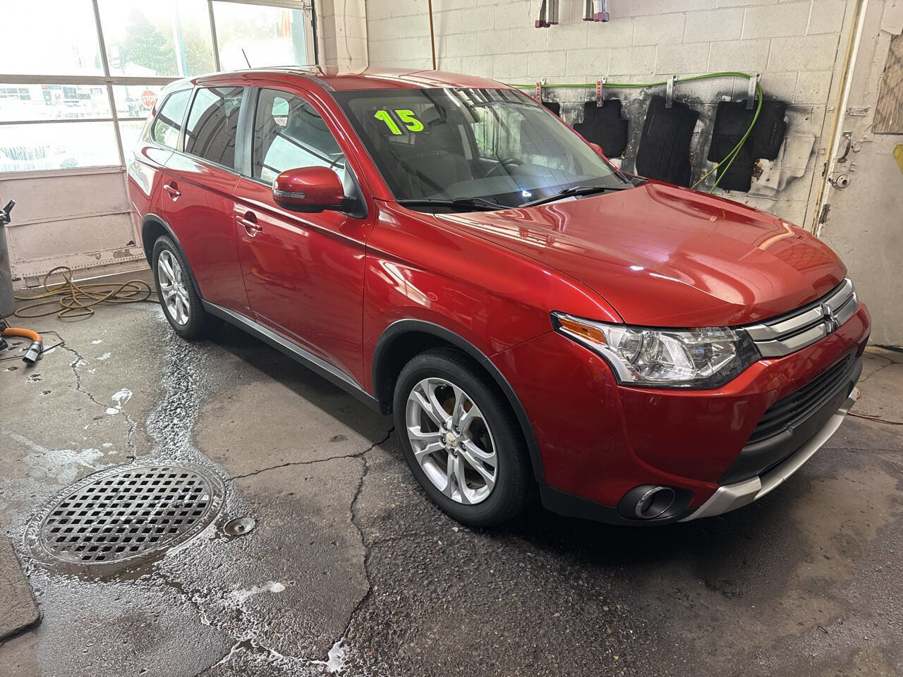 Used 2015 Mitsubishi Outlander SE
