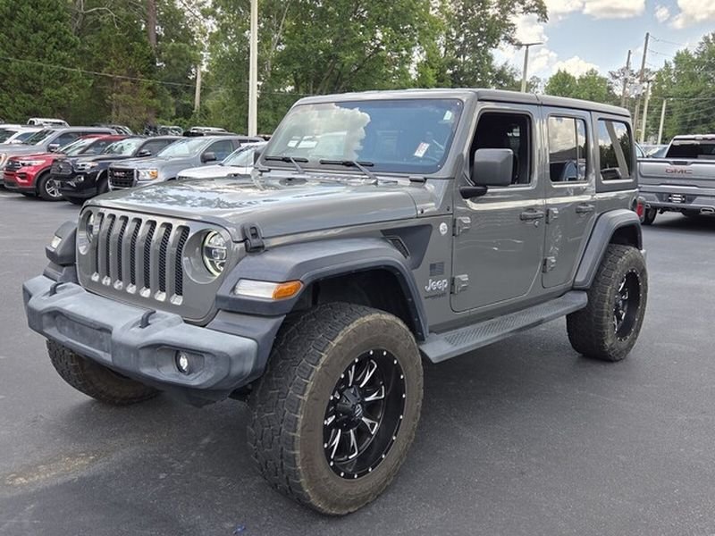 Used 2020 Jeep Wrangler Unlimited Sport AWD/4WD image 3