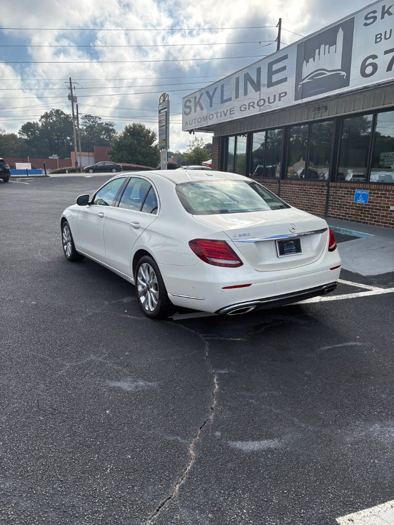 Used 2018 Mercedes-Benz E 300 image 7