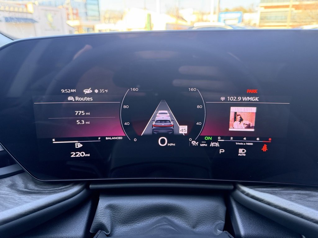 Used 2025 Audi Q5 Premium Plus w/ Premium Plus image 30