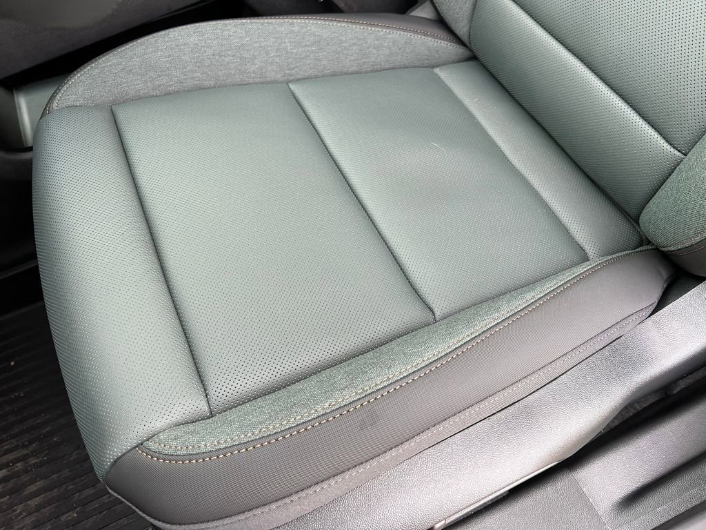 New 2026 GMC Terrain AT4 w/ Convenience Package III image 10