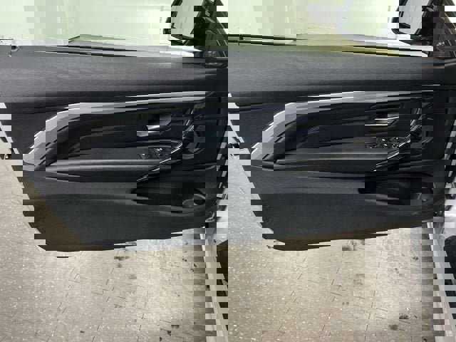 Used 2016 BMW 435i xDrive Convertible image 21