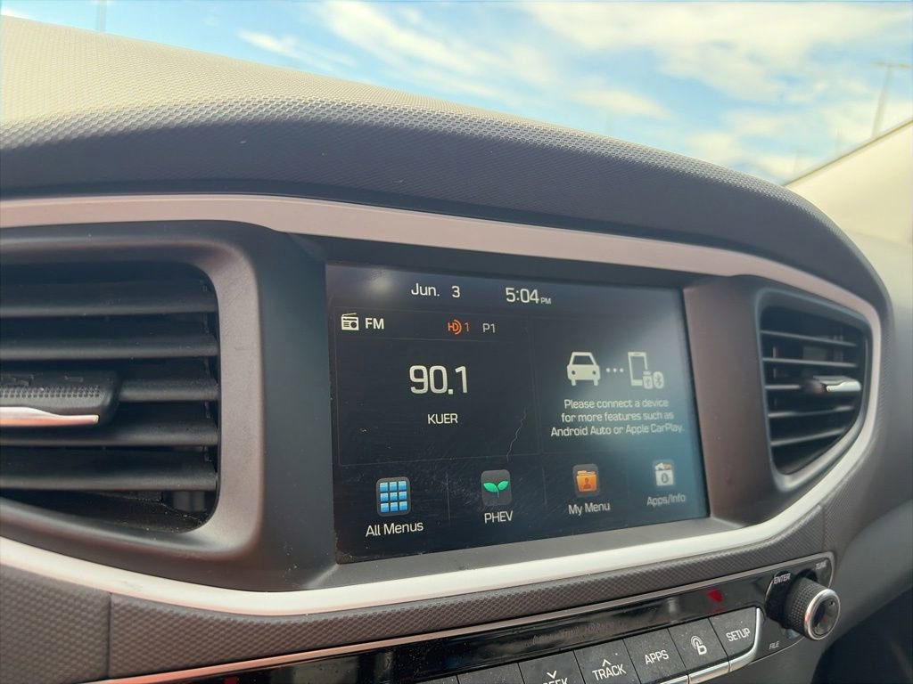 Used 2019 Hyundai Ioniq Plug-In Hybrid FWD image 17